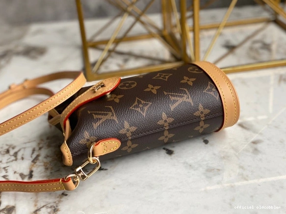Official oldcobbler LOUIS ME POUCH FOLD VUITTON 0801